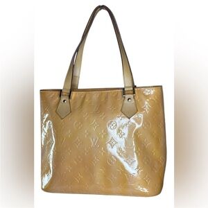Louis Vuitton Tan Shoulder Bag with Glossy Finish